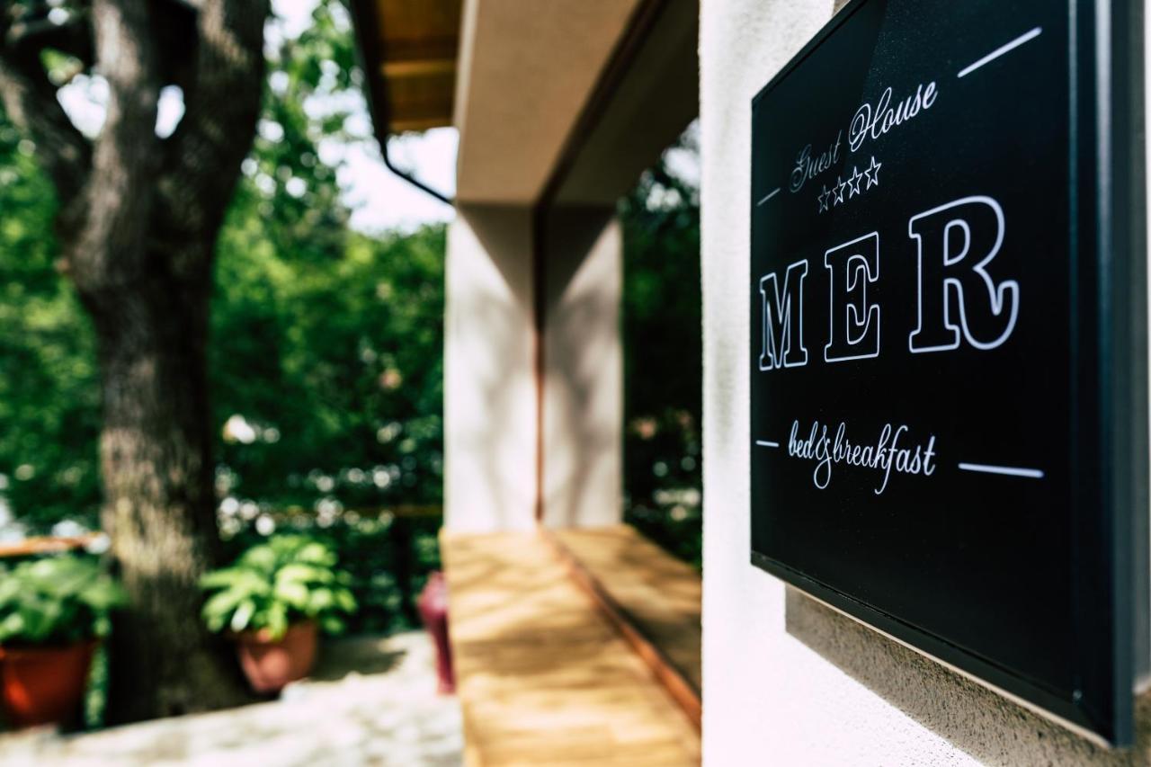 Mer Guest House B&B Брашов Экстерьер фото