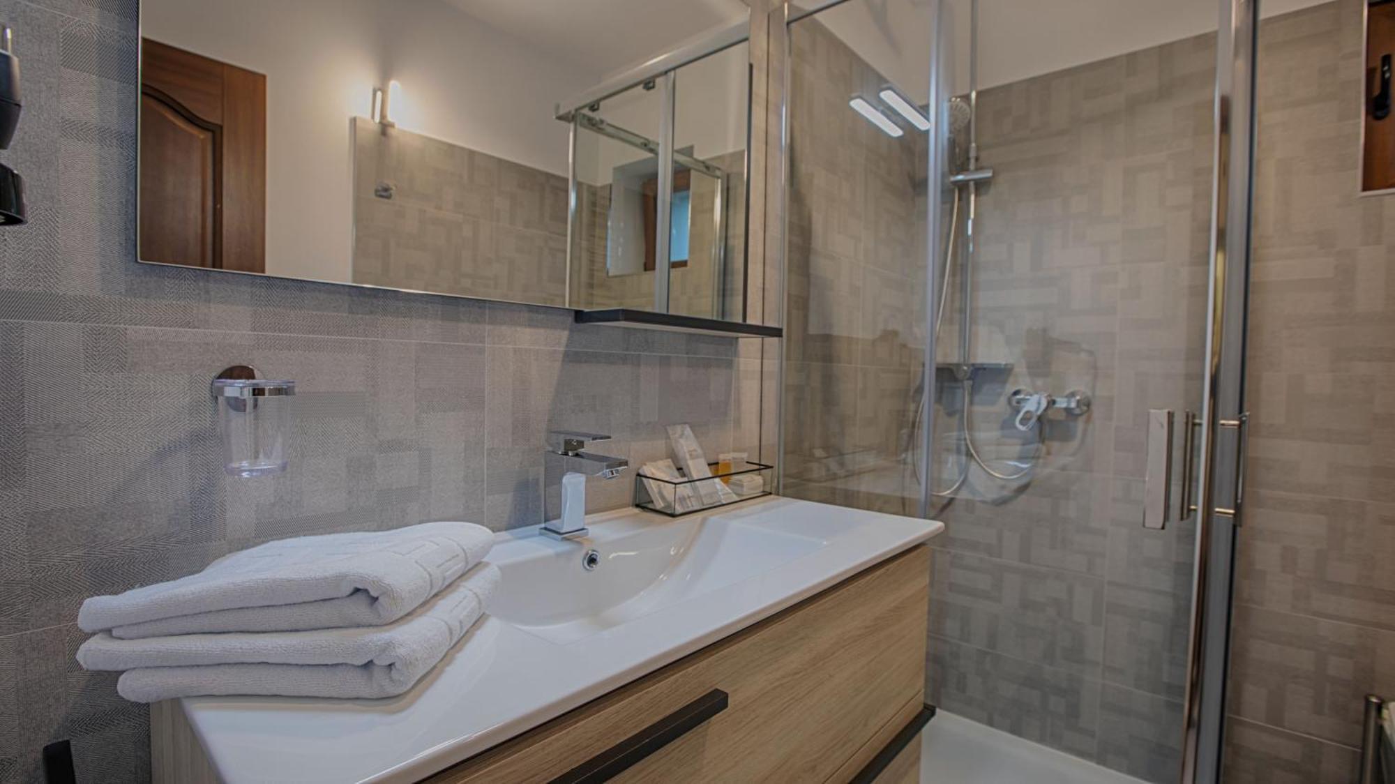 Mer Guest House B&B Брашов Экстерьер фото